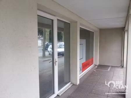 location commerce nantes 44300 29m²