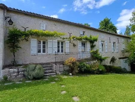 maison de village en pierre a 4 km de puymirol