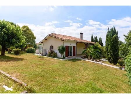 vente maison 5 pièces 163 m² geaune (40320)