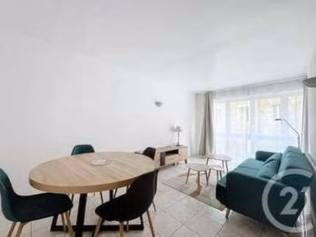 location appartement 3 pièces meublé à lannion (22300) : à louer 3 pièces meublé / 72m² la