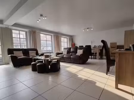 grand appartement avec terrasse ensoleillée