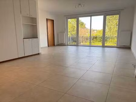 appartement 2 ch. 110 m2 et garage