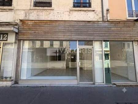 location commerce villeurbanne 69100 55m²