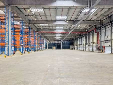 vente entrepôt ploumagoar 22970 3682m² à 23494m²