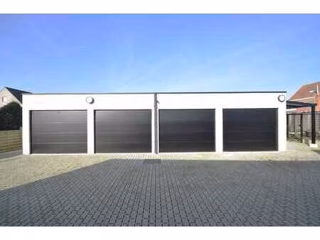 afzonderlijke garage te koop centrum staden