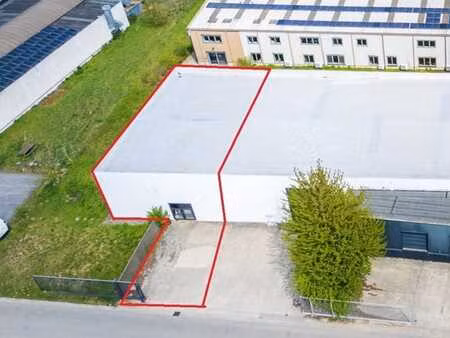 zn : entrepôt 288 m² & mezzanine +- 72 m² | 5 parkings