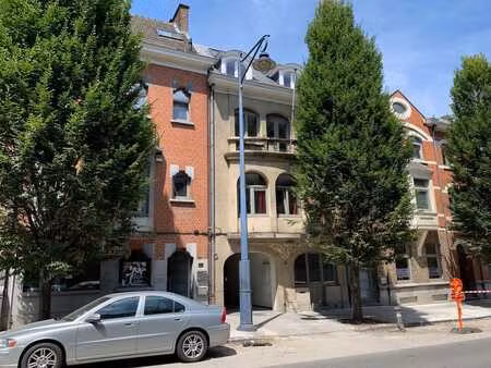 deux très beaux kots à louer au 1/09 ds maison de 8 kots