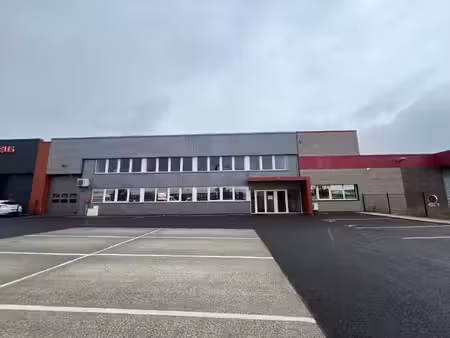 local d'activités à louer