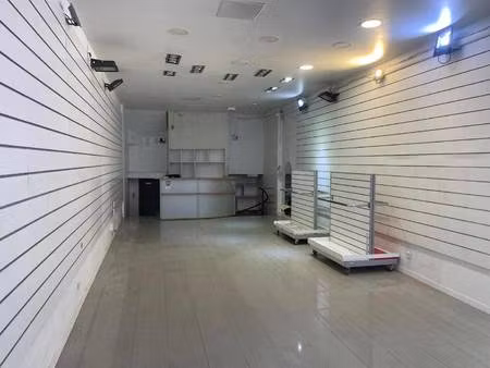 local commercial à louer