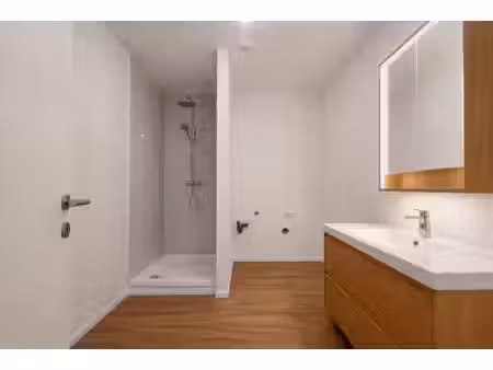 appartement 4 chambres 980 € qui convient pour 4 étudiants