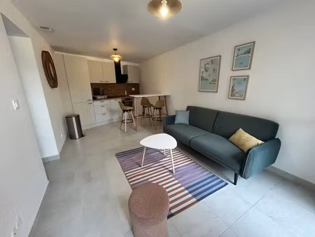 location appartement 1 pièce 28 m² à compiègne (60200)