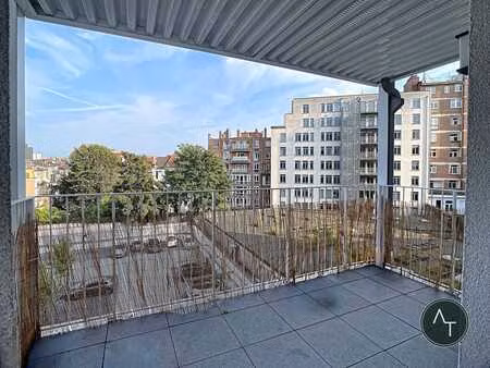 châtelain / app. 2ch +/- 77m² avec terrasse
