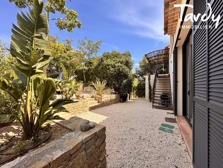 maison de luxe à vendre à la cadière-d'azur