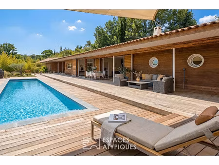 maison de luxe à vendre à bagnols-en-forêt