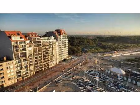 appartement neuf sublime avec vue frontale sur la mer à dui