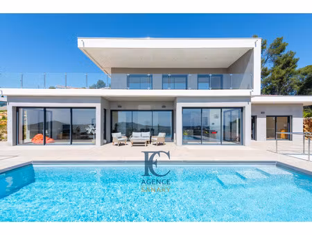 maison de luxe à vendre dans le quartier sud est
