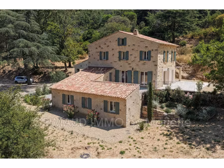 maison de luxe à vendre à la garde-freinet