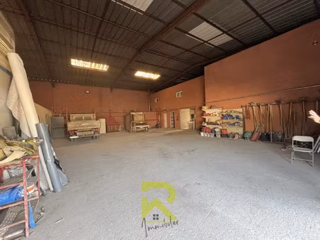 vente commerce 700 m² agde (34300)