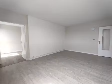 vente appartement 4 pièces 74 m² à mantes-la-ville (78711)  128 000 €