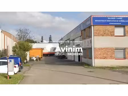 location local commercial