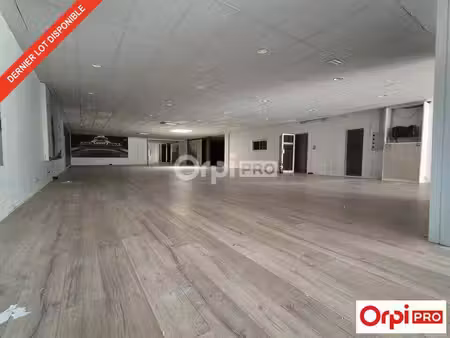local commercial à louer