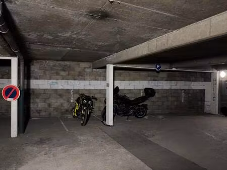 parking à louer