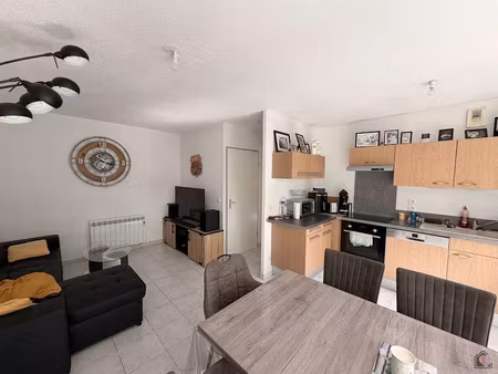 vente appartement 2 pièces 47.57 m² à saint-leonard (76400)  125 000 €