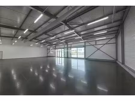 local commercial à louer