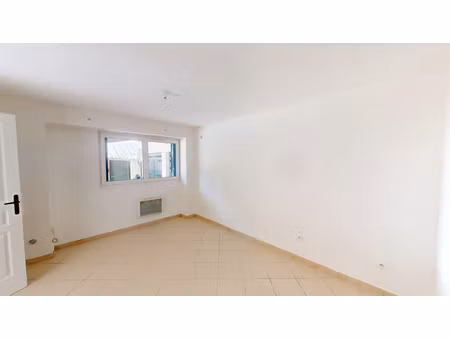 appartement issou 1 pièce(s) 29.77 m2