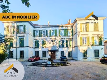 local commercial à louer