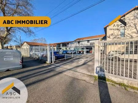 local commercial à louer