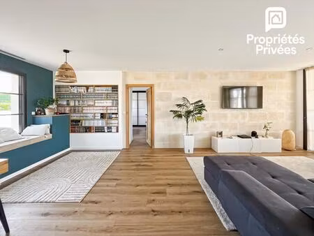 maison contemporaine d'architecte 150 m² avec piscine chauffée  garage et vaste pièce de v