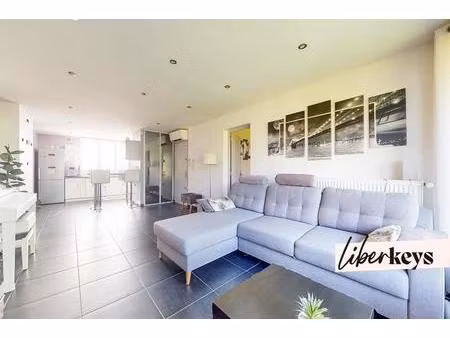 t3 clé en main de 60 m² avec garage  cave et parc privé à bron