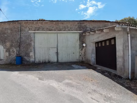 chai en pierre à rénover fort potentiel projet habitatio