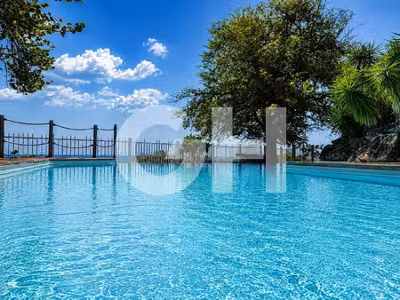 villa à vendre