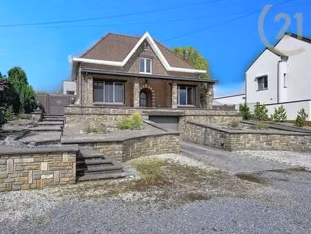 plain-pied d'exception avec bâtiment indépendant