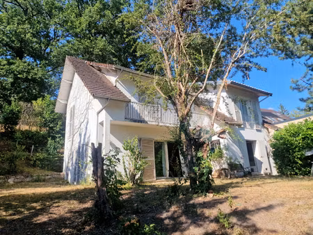maison de luxe à vendre dans le quartier poincare