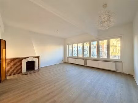 appartement à louer à avenue de la reine 244 laeken (vbe44290)