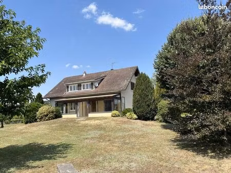 maison 7 pièces 167 m²