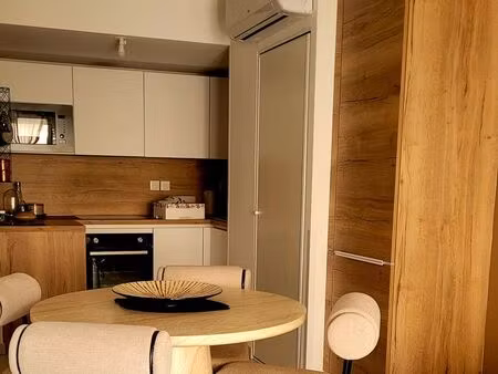 vias plage-t2 neuf meuble (bail etudiant 9 mois)terrasse jardinet parking