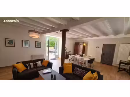 belle maison charentaise à 30 min de la gare tgv d'angoulême