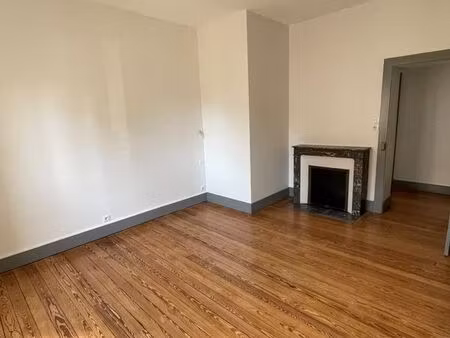 appartement t3 lumineux - 70m2 - centre ville