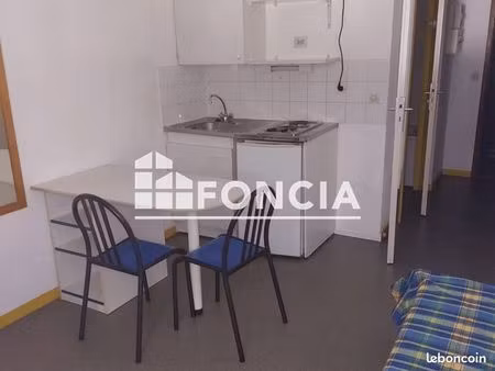 studio 1 pièce 18 m²