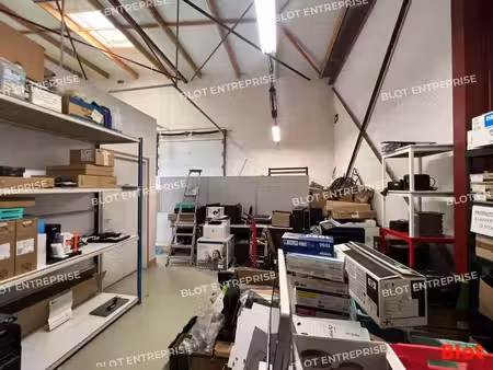 entrepôt à vendre