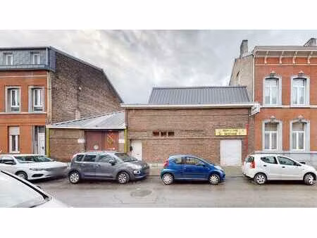 entrepôt ±105 m² à vendre – liège