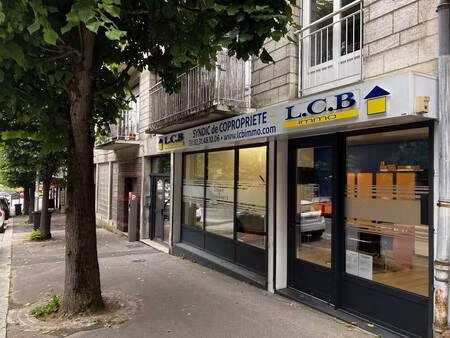 local commercial à louer