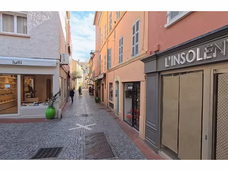 à louer t3 duplex au coeur de sanary-sur-mer rue gaillar