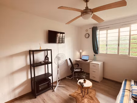 a louer - studio - 19 m2 environ - sainte-clotilde - 660 eur c