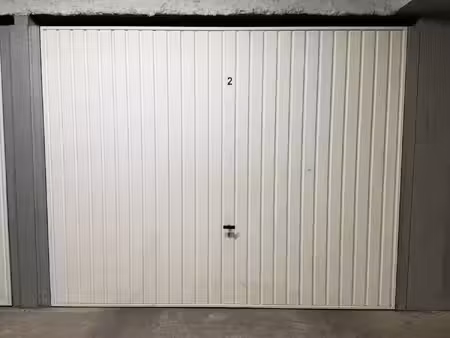 garage fermé en sous-sol