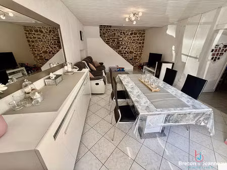 maison à blandouet-st jean